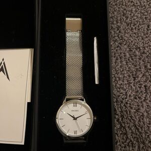 Vincero Women's Silver Mesh Bracelet Watch with White Dial